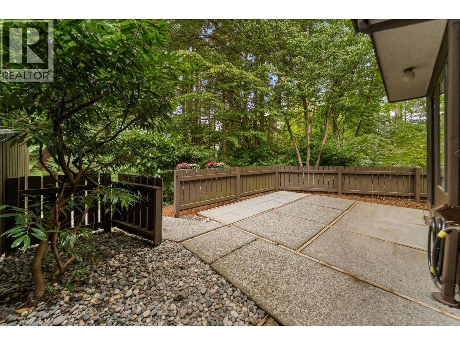 1828 Purcell Way, North Vancouver, British Columbia  V7J 3K3 - Photo 8 - R3162393