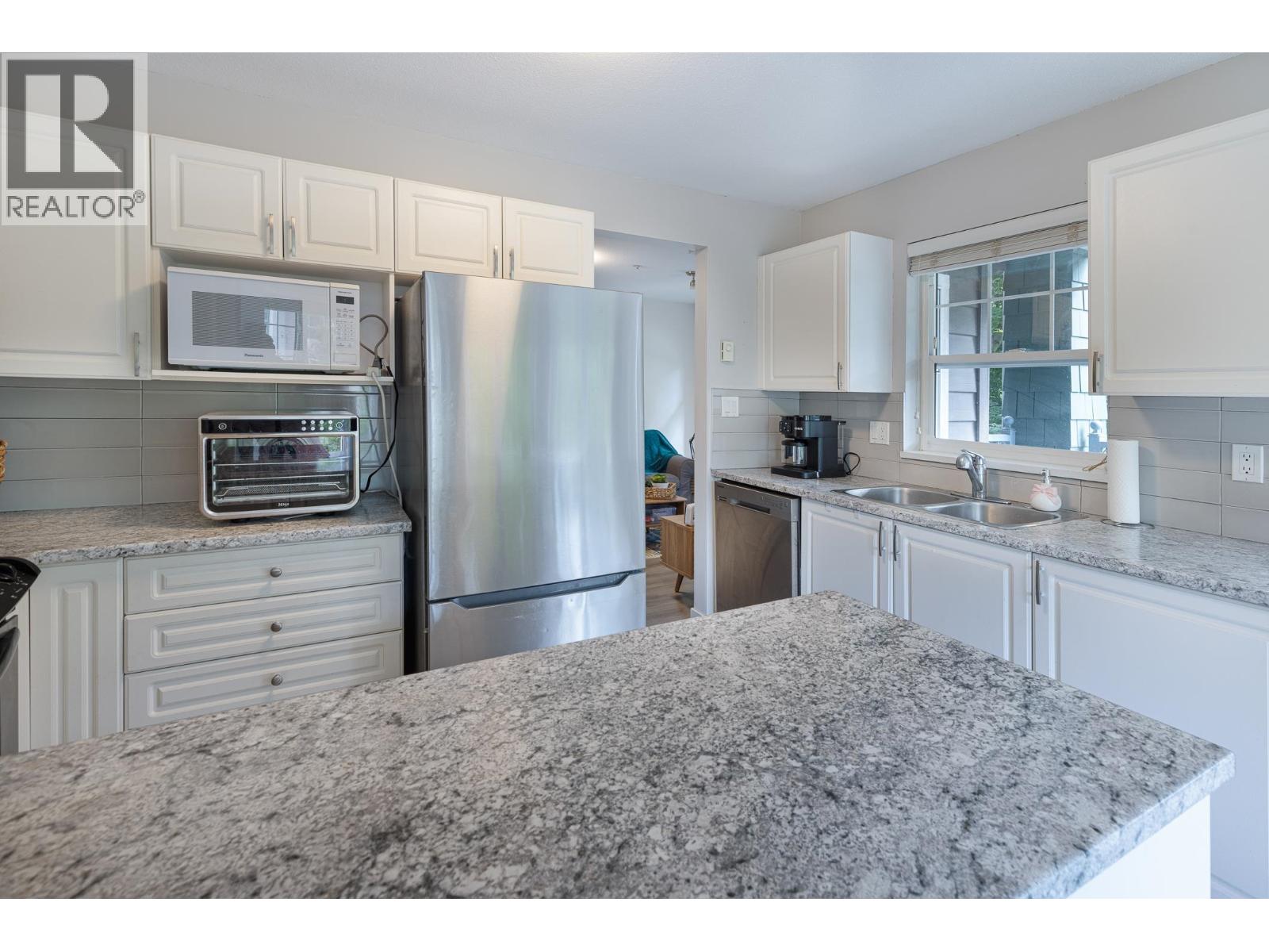 213 3085 Primrose Lane, Coquitlam, British Columbia  V3B 7S3 - Photo 11 - R3162421