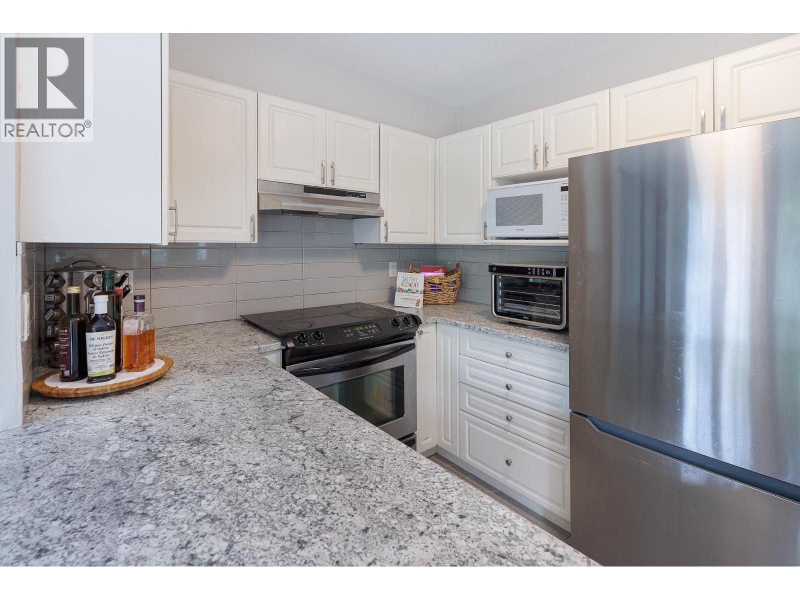 213 3085 Primrose Lane, Coquitlam, British Columbia  V3B 7S3 - Photo 12 - R3162421