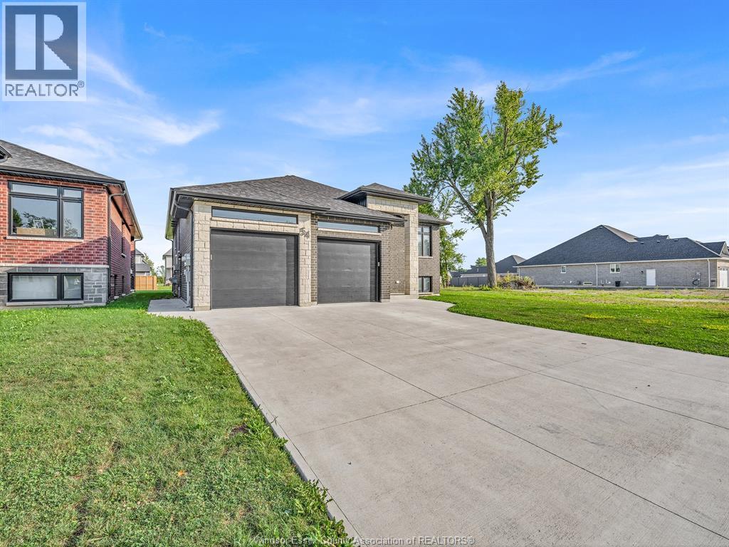 54 Redwood A, B, Cottam, Ontario  N0R 1B0 - Photo 3 - 26021907