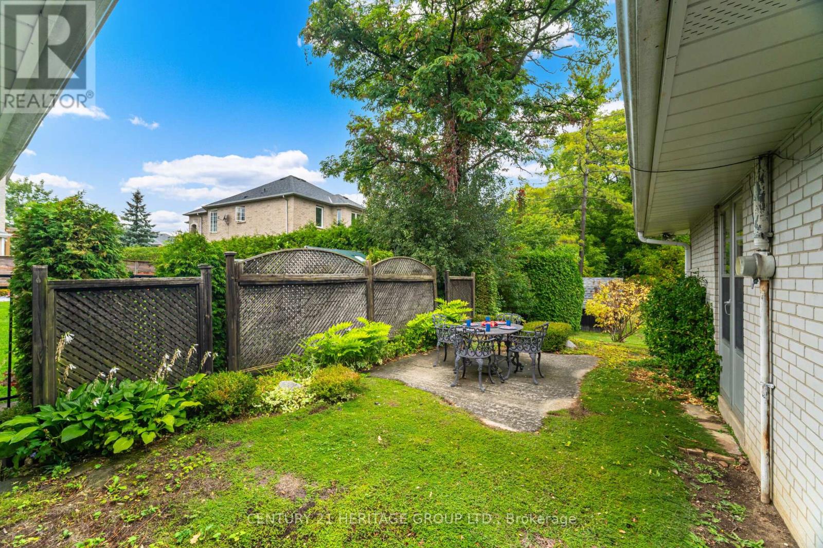 22 Poplar Drive, Richmond Hill, Ontario  L4E 2X6 - Photo 3 - N13756172