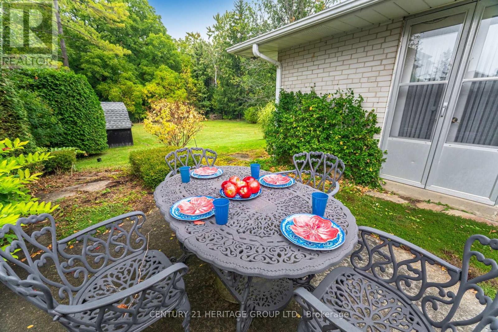 22 Poplar Drive, Richmond Hill, Ontario  L4E 2X6 - Photo 8 - N13756172
