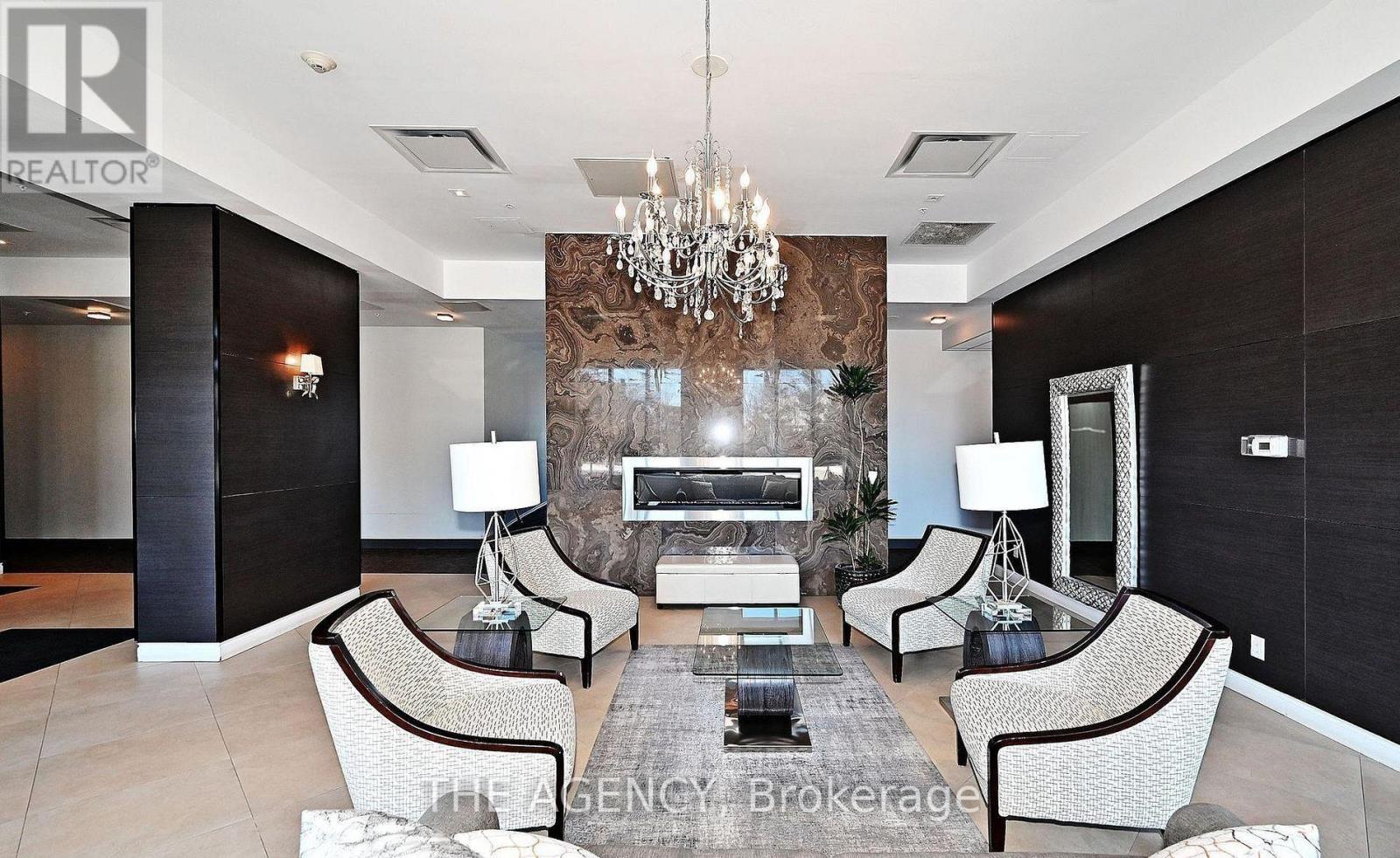 809 - 11611 Yonge Street, Richmond Hill, Ontario  L4E 1G2 - Photo 4 - N13756204