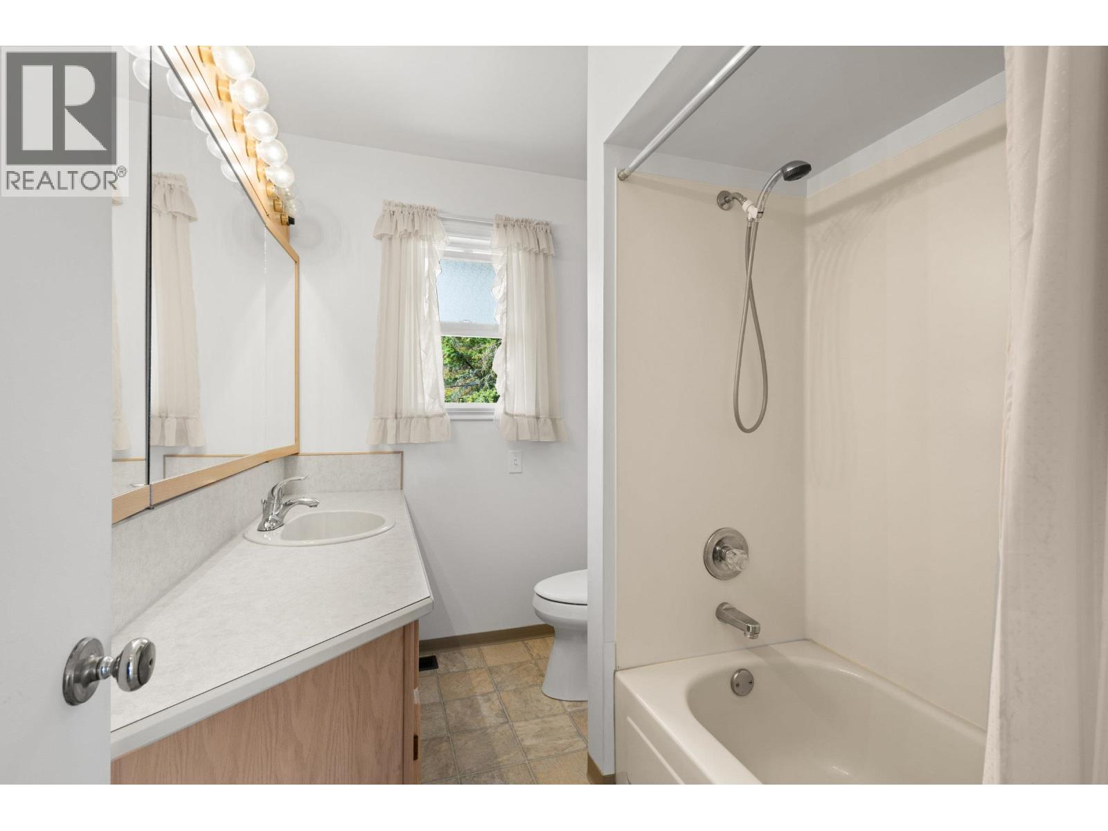 929 Grover Avenue, Coquitlam, British Columbia  V3J 3E4 - Photo 19 - R3162363