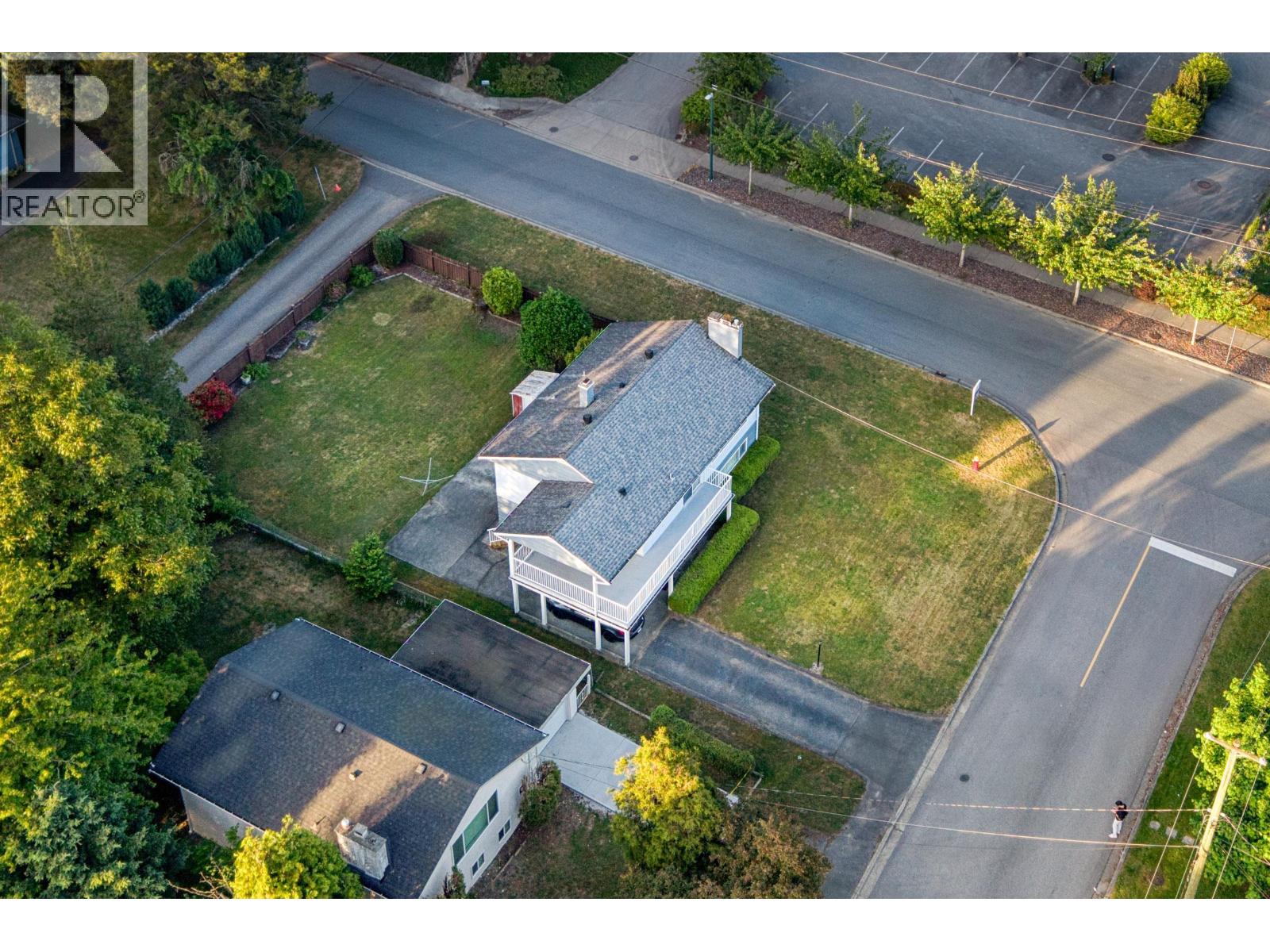 929 Grover Avenue, Coquitlam, British Columbia  V3J 3E4 - Photo 7 - R3162363