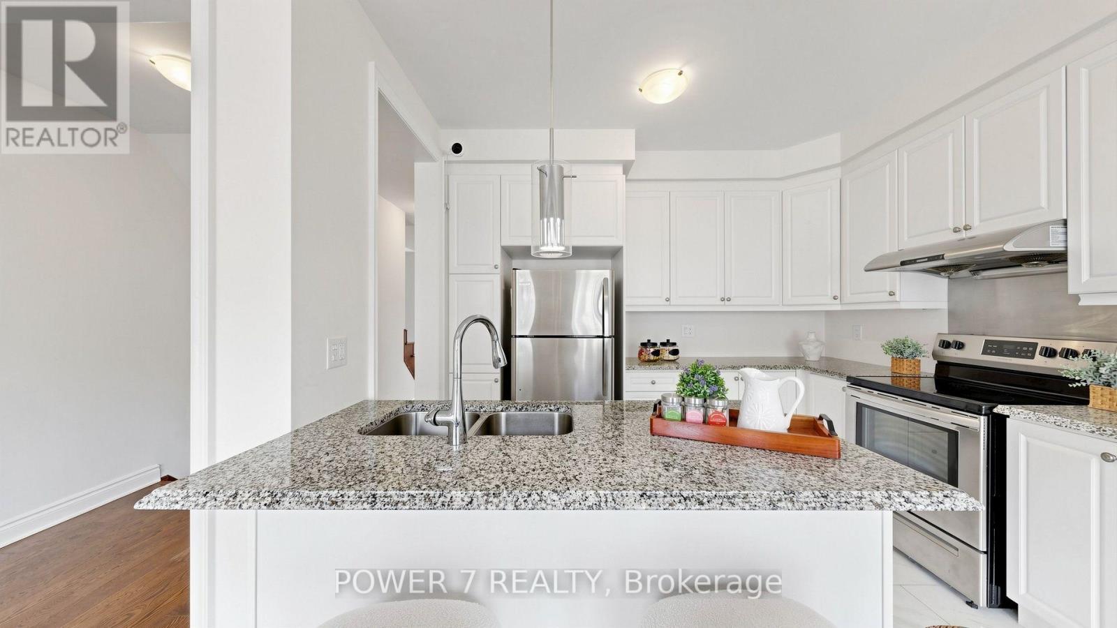 56 William F Bell Parkway, Richmond Hill, Ontario  L4S 0K1 - Photo 8 - N13756250