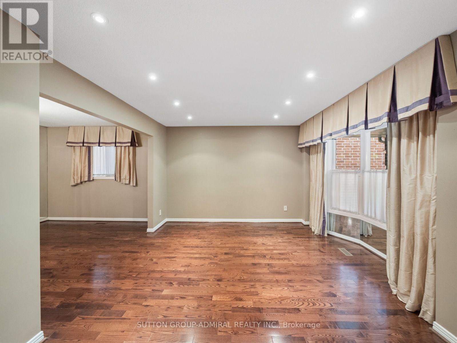 19 Jessica Gardens, Vaughan, Ontario  L4J 3G1 - Photo 13 - N13756252