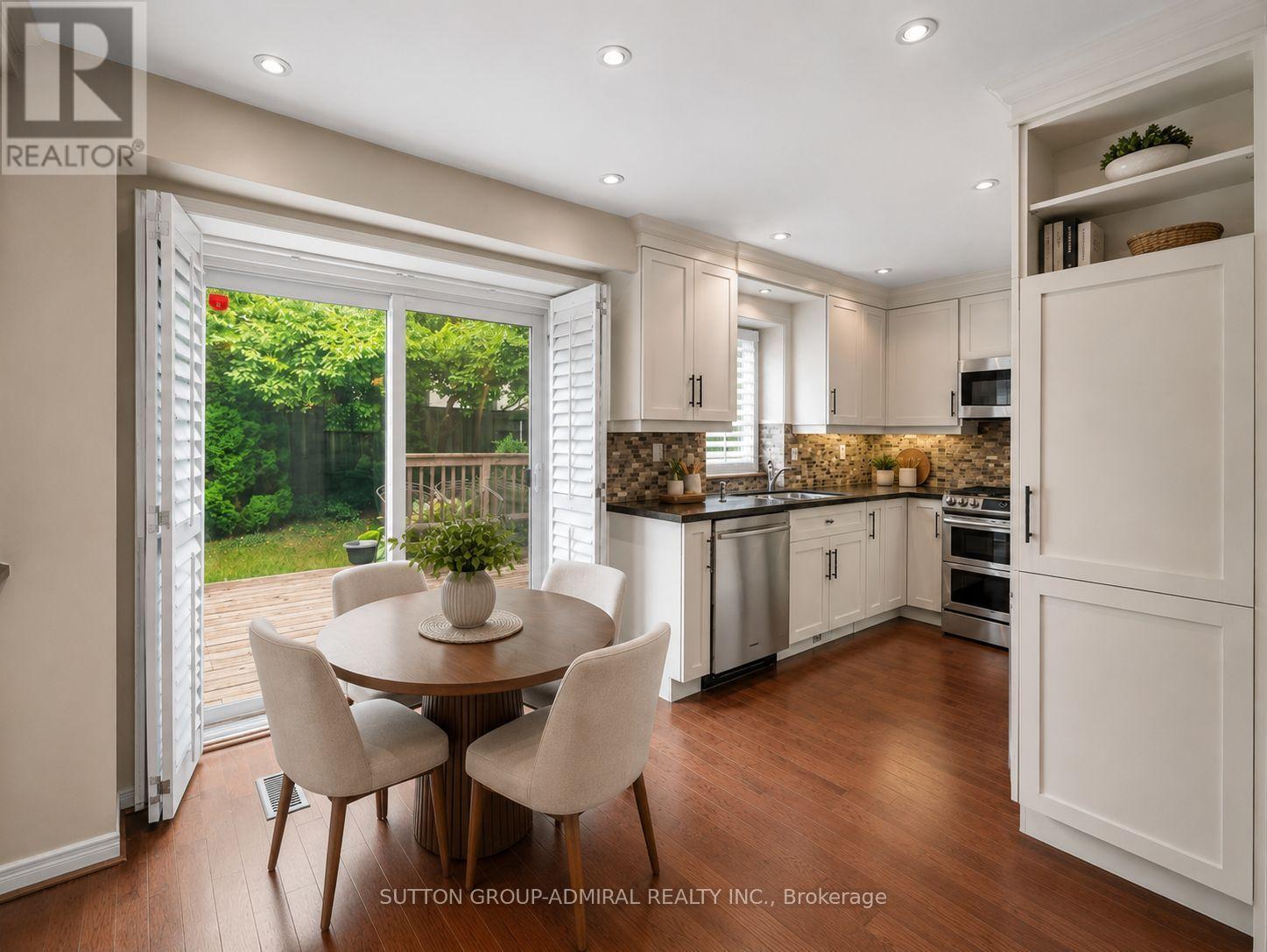 19 Jessica Gardens, Vaughan, Ontario  L4J 3G1 - Photo 2 - N13756252