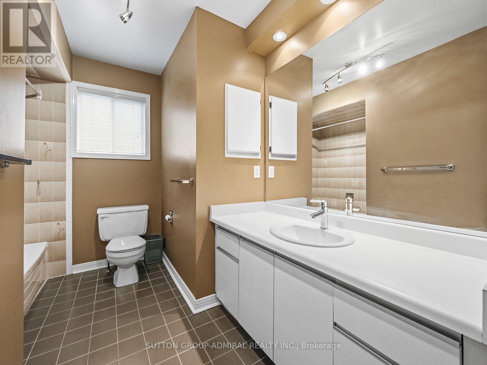 19 Jessica Gardens, Vaughan, Ontario  L4J 3G1 - Photo 30 - N13756252