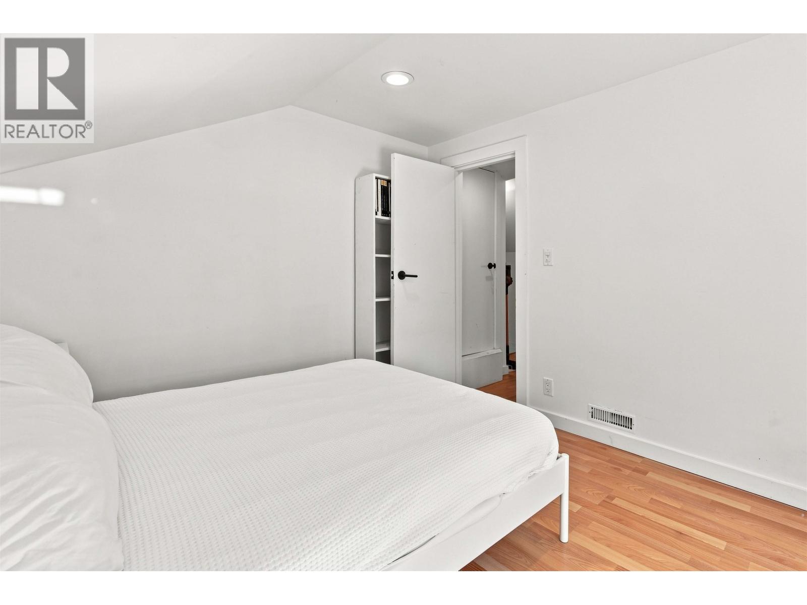 2764 Dundas Street, Vancouver, British Columbia  V5K 1R2 - Photo 21 - R3162415