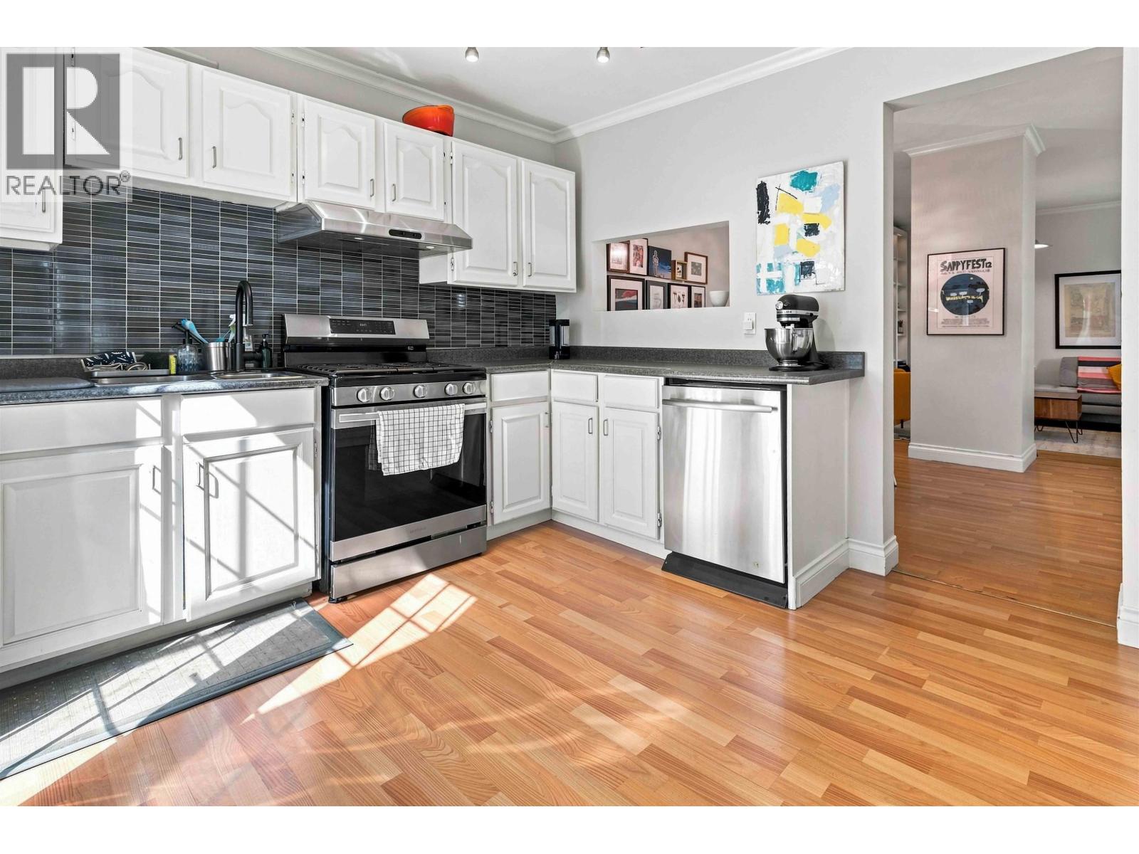 2764 Dundas Street, Vancouver, British Columbia  V5K 1R2 - Photo 7 - R3162415