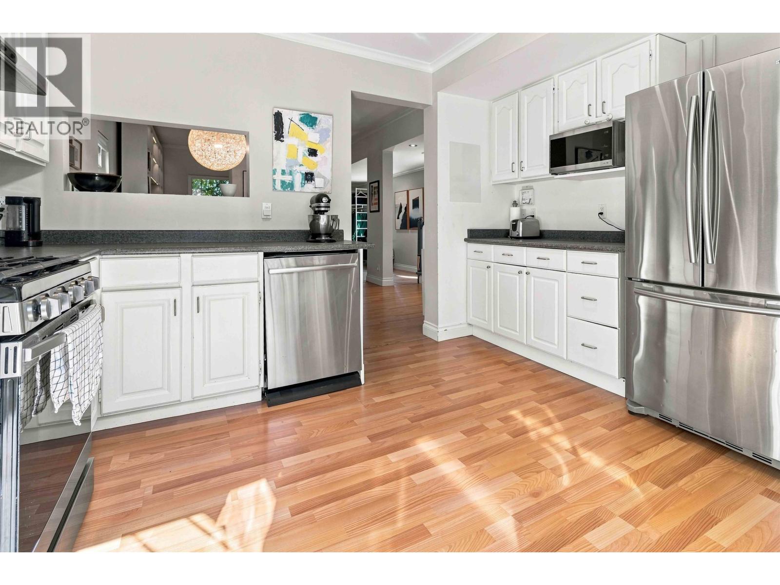 2764 Dundas Street, Vancouver, British Columbia  V5K 1R2 - Photo 8 - R3162415