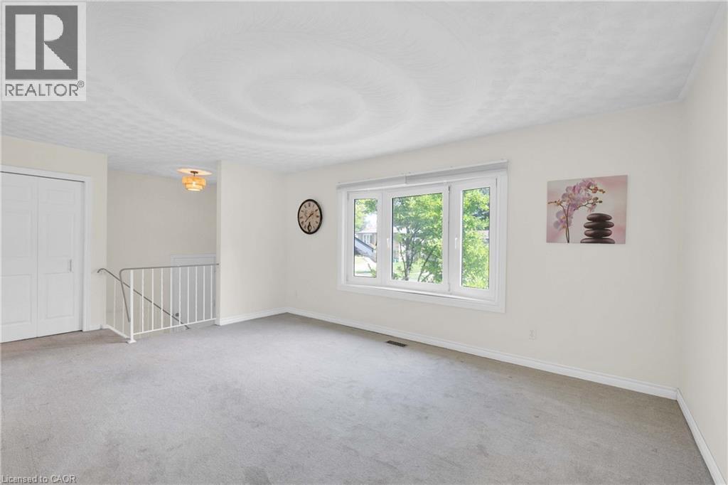 141 Cedar Crest Street, Kitchener, Ontario N2N 2A6 - Photo 6 - 40861395