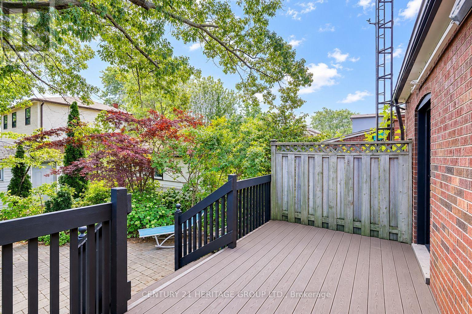 441 Rimilton Avenue, Toronto, Ontario  M8W 2G7 - Photo 12 - W13756130