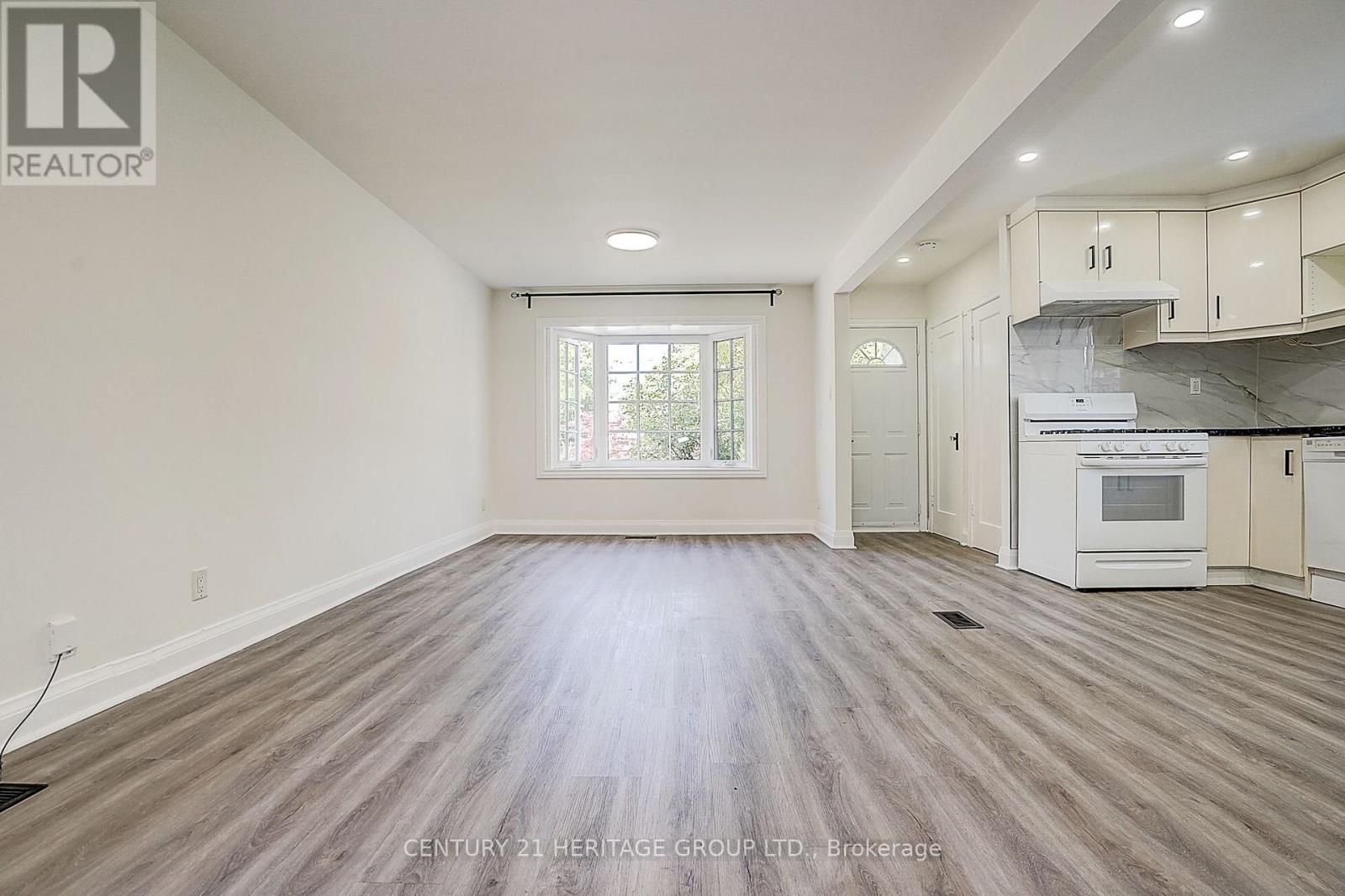 441 Rimilton Avenue, Toronto, Ontario  M8W 2G7 - Photo 17 - W13756130