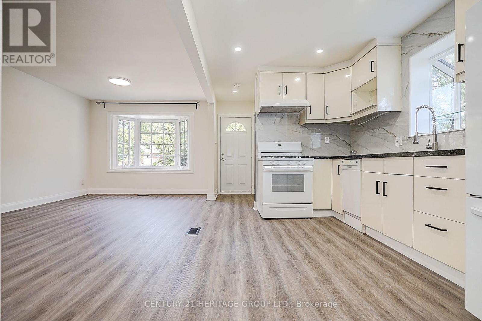 441 Rimilton Avenue, Toronto, Ontario  M8W 2G7 - Photo 21 - W13756130