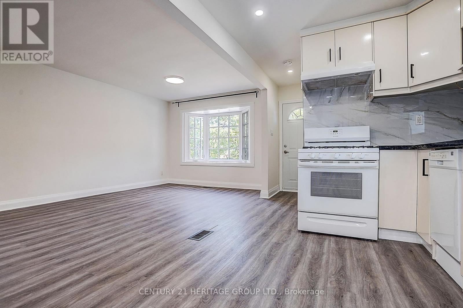 441 Rimilton Avenue, Toronto, Ontario  M8W 2G7 - Photo 24 - W13756132