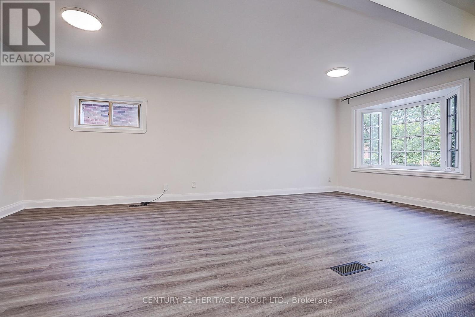 441 Rimilton Avenue, Toronto, Ontario  M8W 2G7 - Photo 25 - W13756132