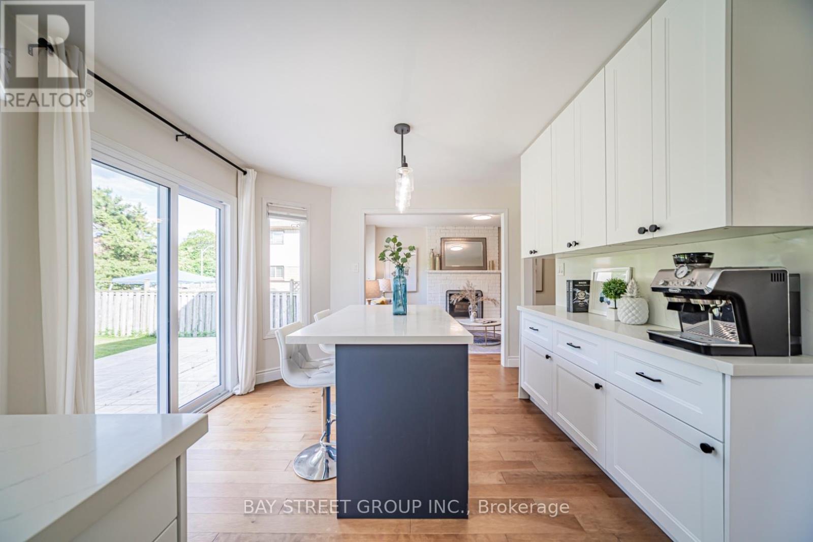 29 Roslo Court, Oakville (Cp College Park), Ontario  L6H 4S1 - Photo 16 - W13756234