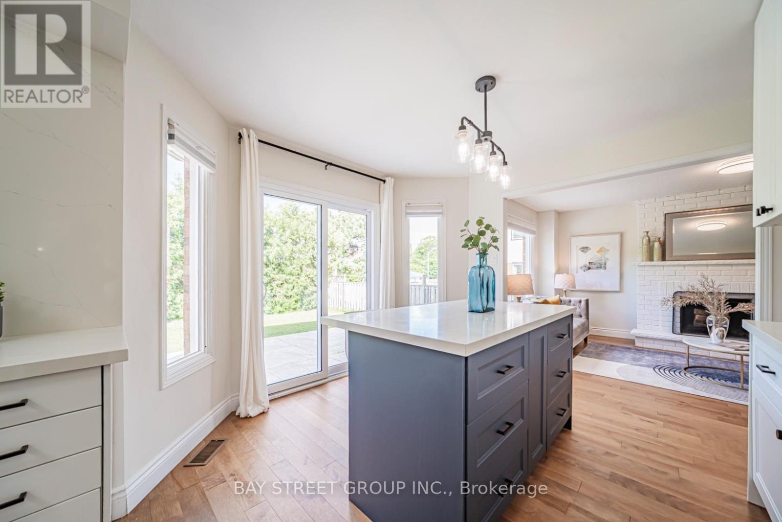 29 Roslo Court, Oakville (Cp College Park), Ontario  L6H 4S1 - Photo 17 - W13756234