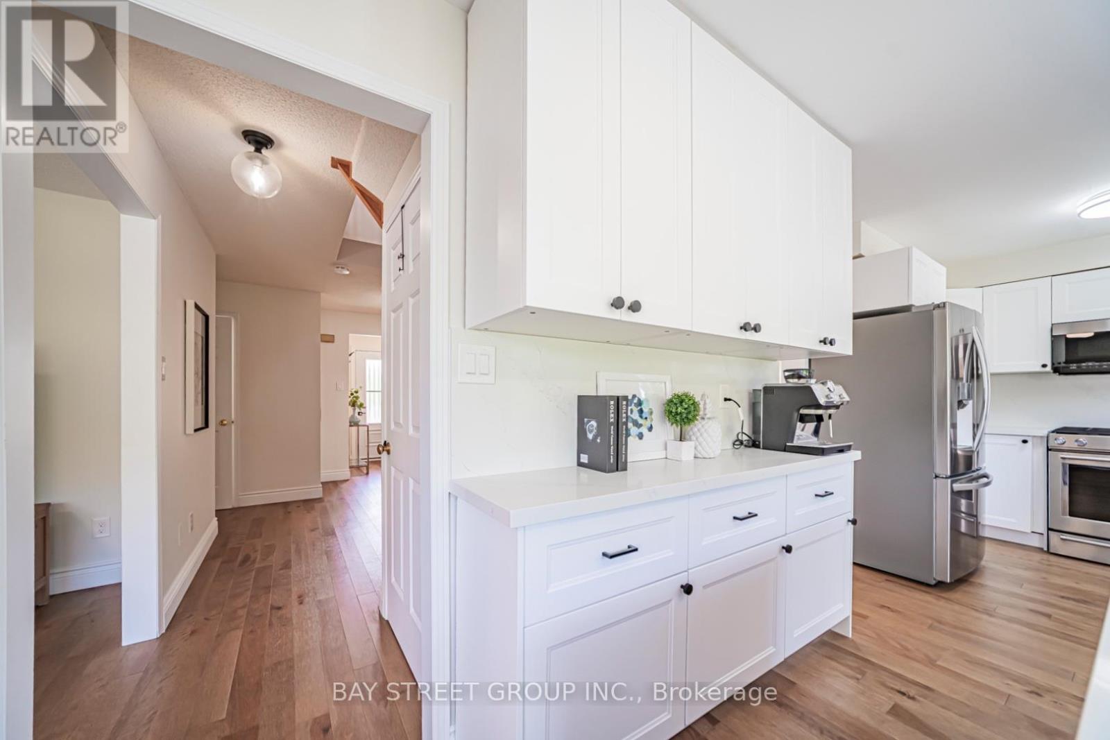 29 Roslo Court, Oakville (Cp College Park), Ontario  L6H 4S1 - Photo 21 - W13756234