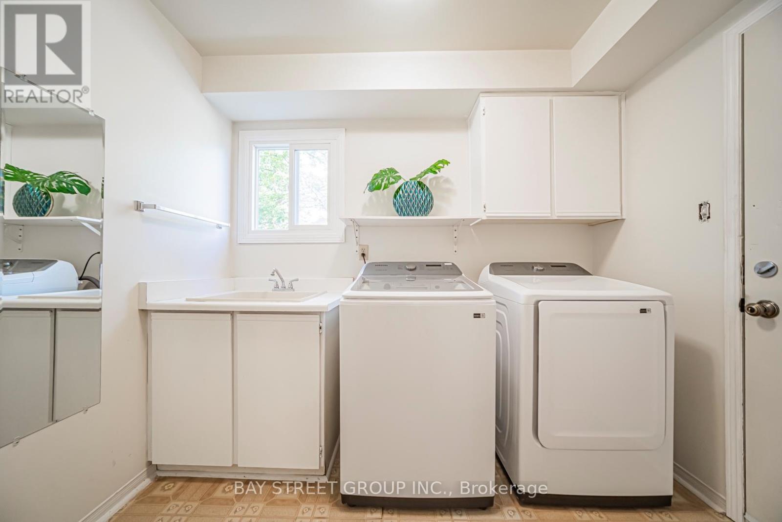 29 Roslo Court, Oakville (Cp College Park), Ontario  L6H 4S1 - Photo 30 - W13756234