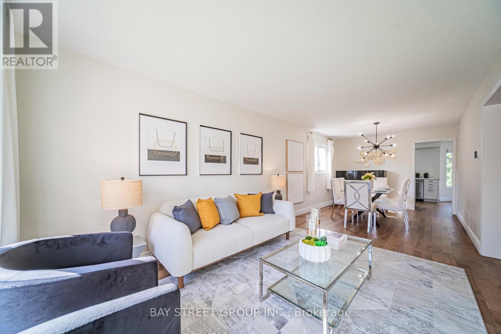 29 Roslo Court, Oakville (Cp College Park), Ontario  L6H 4S1 - Photo 7 - W13756234