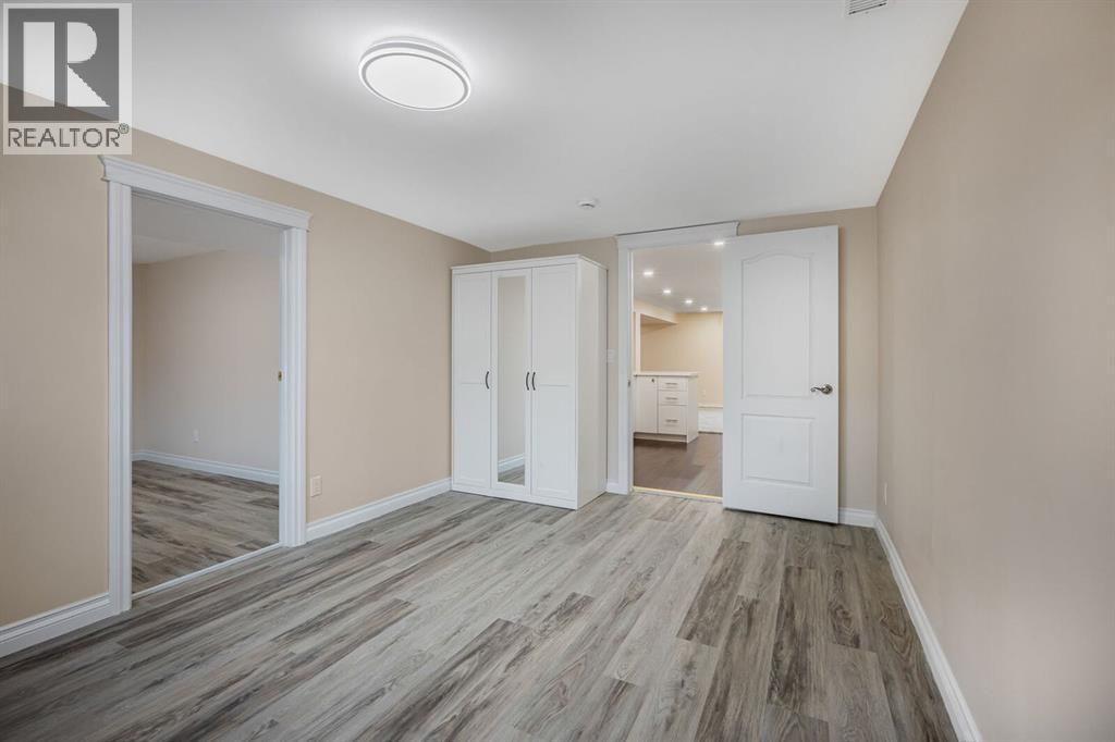 15 Hazelwood Crescent Sw, Calgary, Alberta  T2V 3C1 - Photo 28 - A2339712
