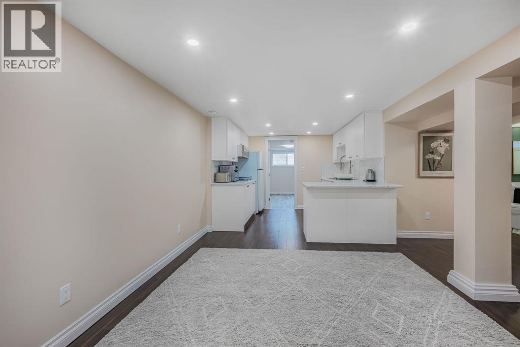 15 Hazelwood Crescent Sw, Calgary, Alberta  T2V 3C1 - Photo 31 - A2339712
