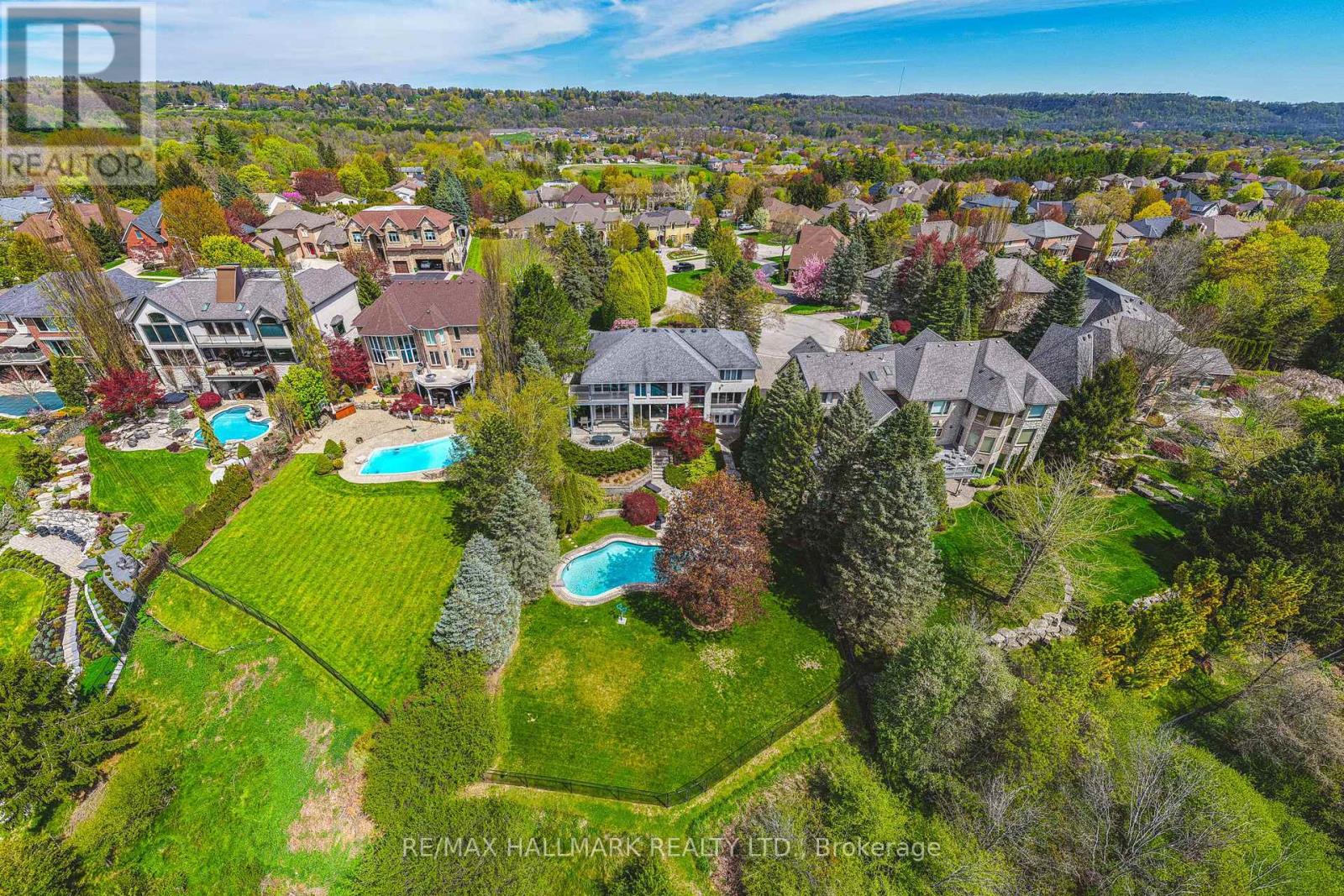 2 Anslow Court, Hamilton, Ontario  L9H 6Z2 - Photo 49 - X13215860
