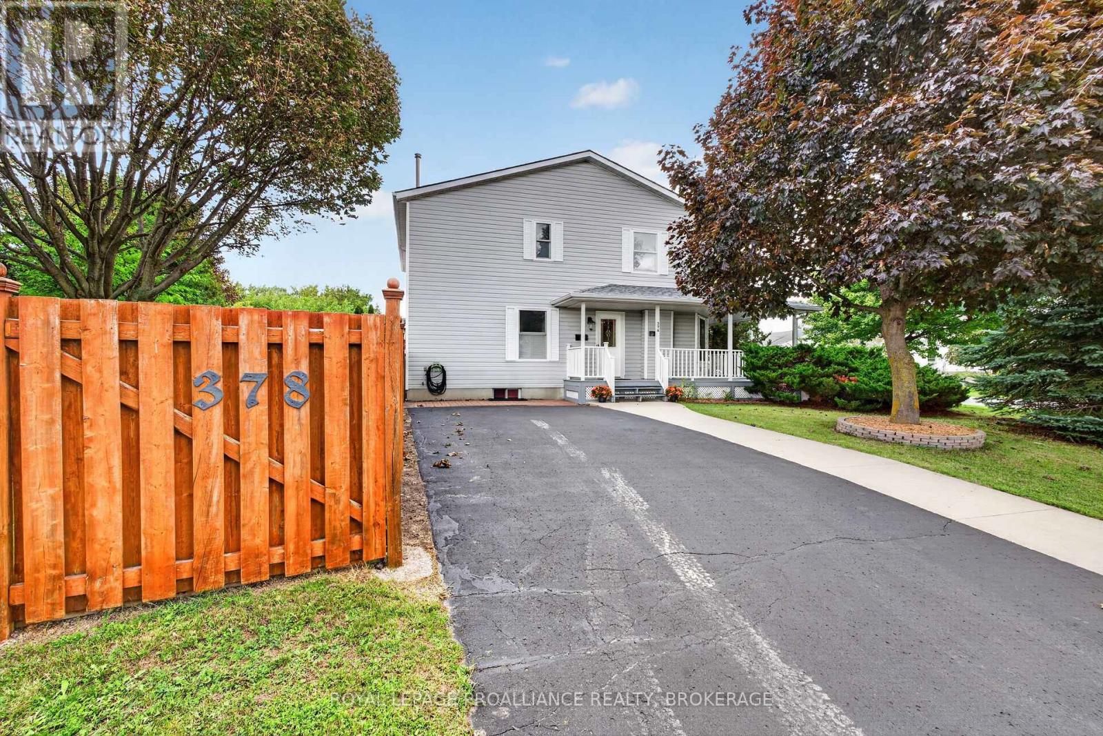 378 WATERLOO DRIVE, Kingston, Ontario