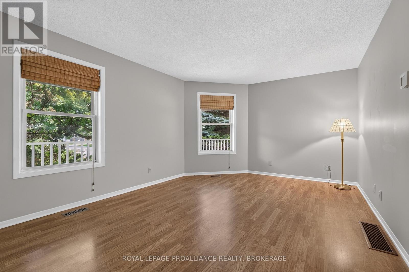 378 Waterloo Drive, Kingston, Ontario  K7M 8X6 - Photo 5 - X13754194