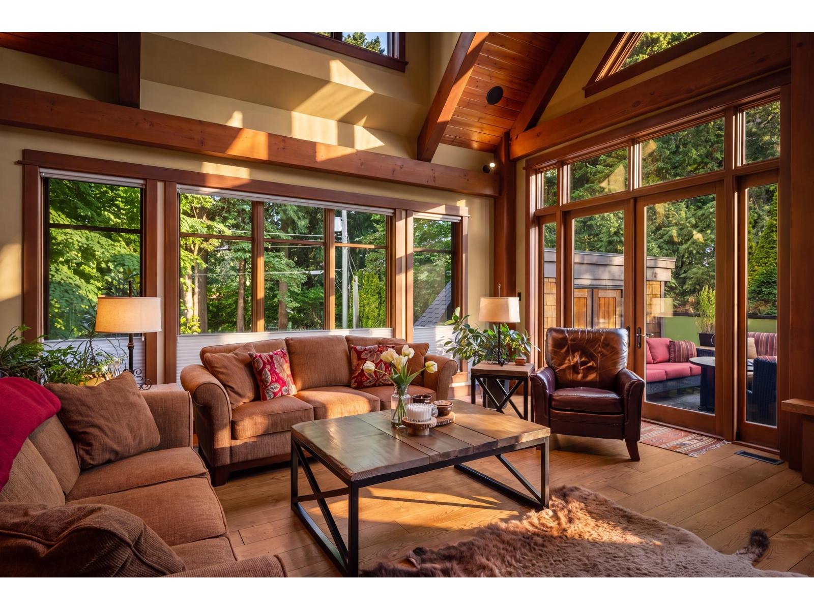 2650 Dogwood Drive, Surrey, British Columbia  V4A 3K5 - Photo 13 - R3161994