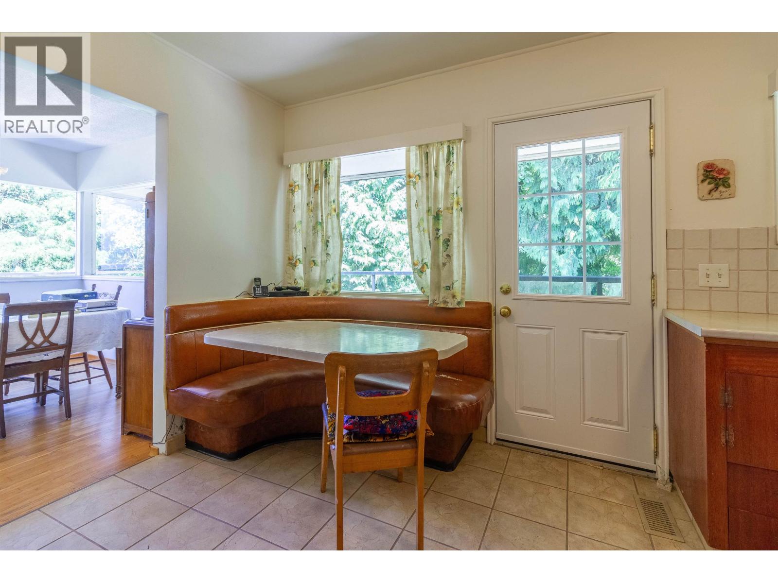446 Northcliffe Crescent, Burnaby, British Columbia  V5A 1A1 - Photo 18 - R3162426