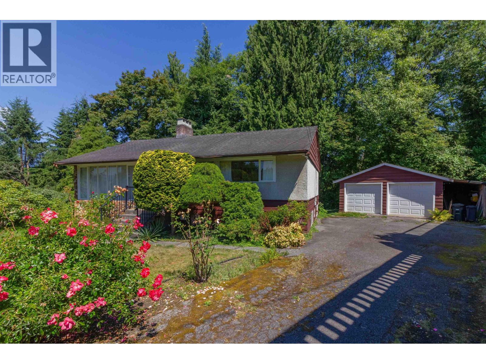 446 Northcliffe Crescent, Burnaby, British Columbia  V5A 1A1 - Photo 37 - R3162426