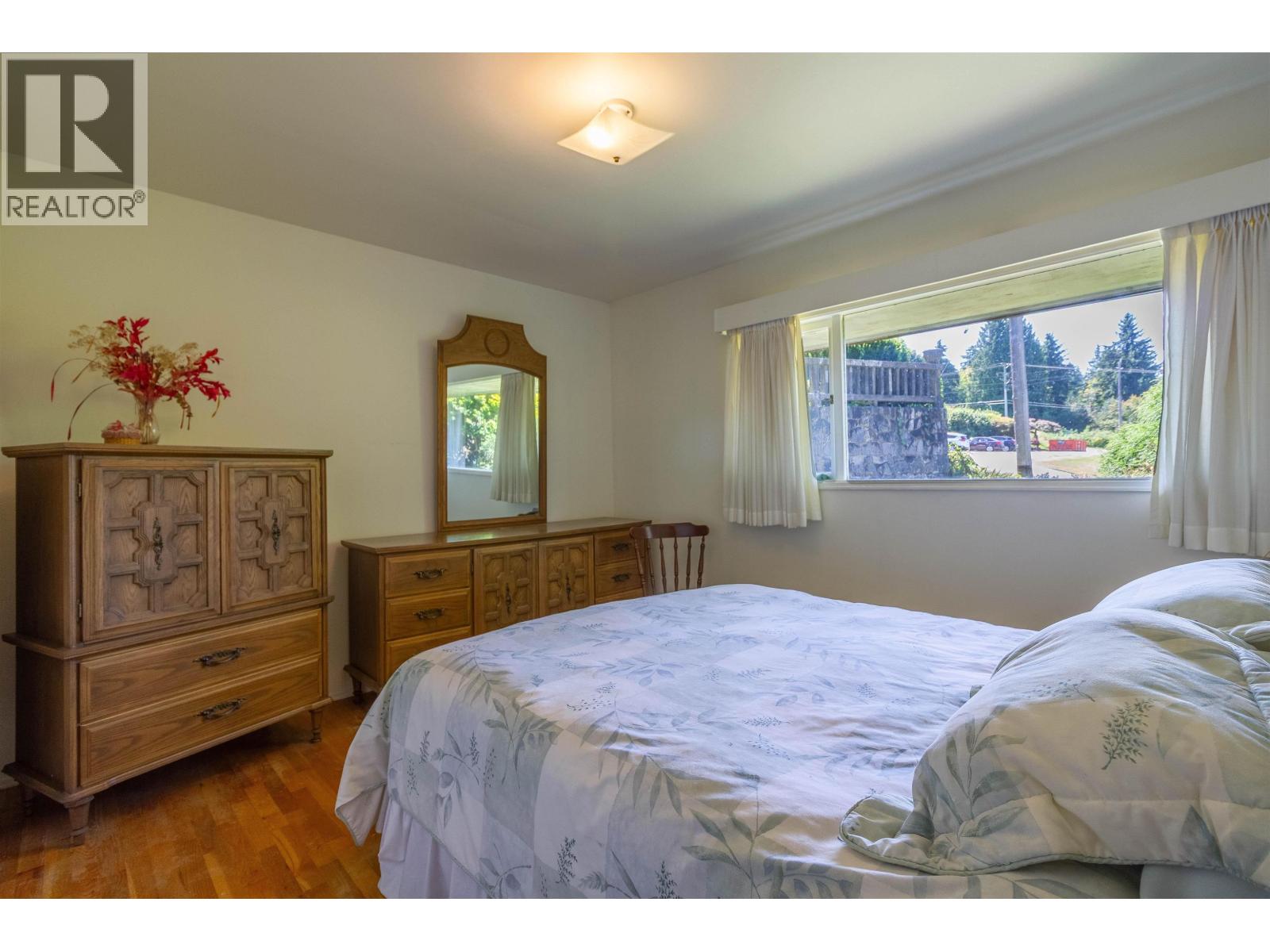 446 Northcliffe Crescent, Burnaby, British Columbia  V5A 1A1 - Photo 20 - R3162426