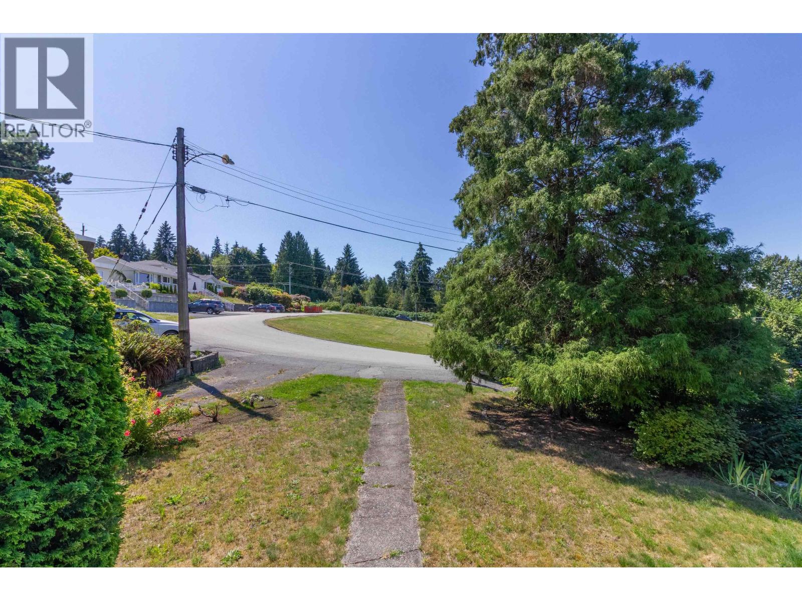 446 Northcliffe Crescent, Burnaby, British Columbia  V5A 1A1 - Photo 35 - R3162426