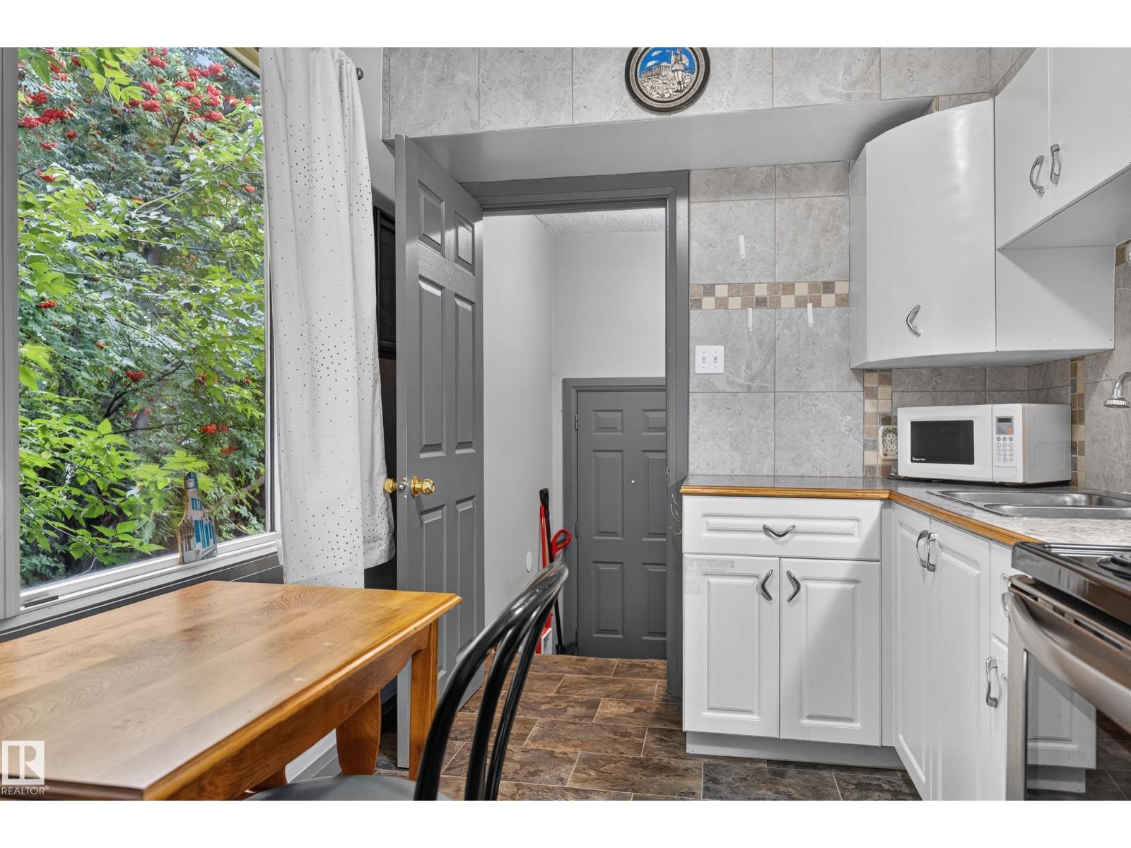 9317 112 Av NW, Edmonton, Alberta  T5G 0G5 - Photo 14 - E4507563