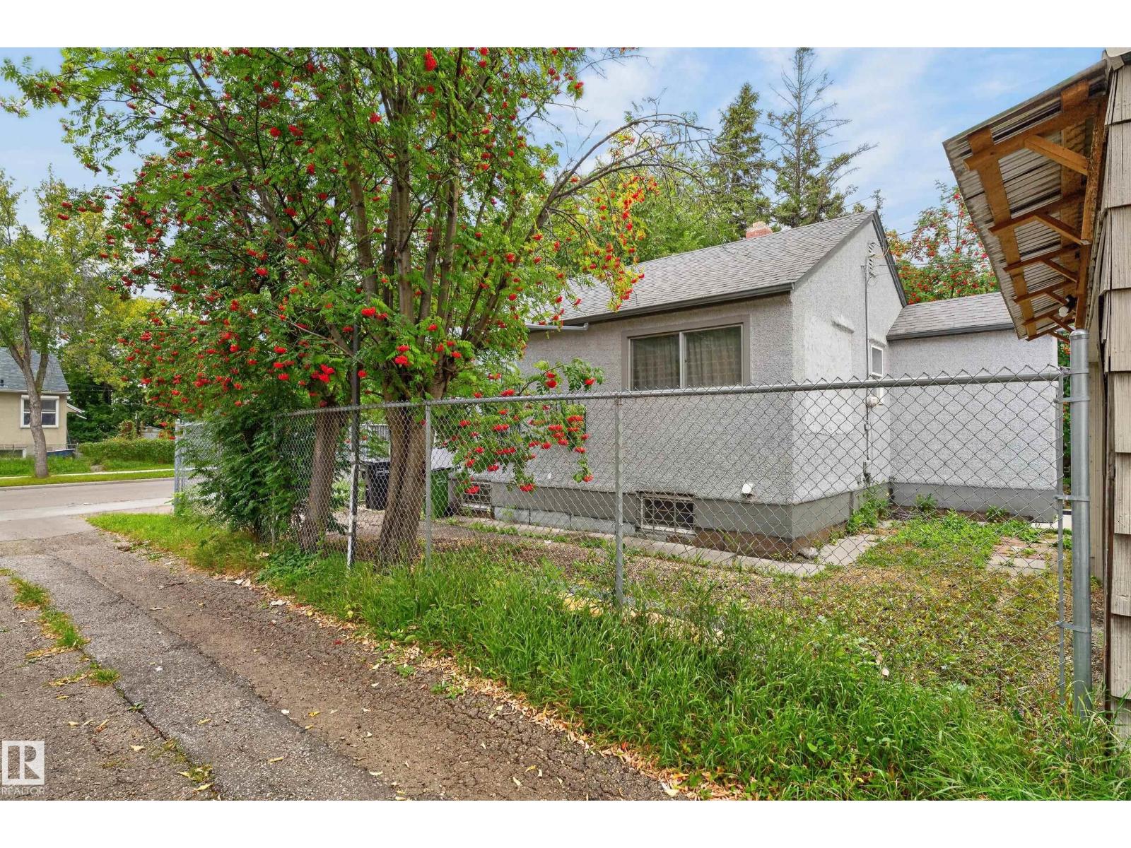 9317 112 Av NW, Edmonton, Alberta  T5G 0G5 - Photo 35 - E4507563