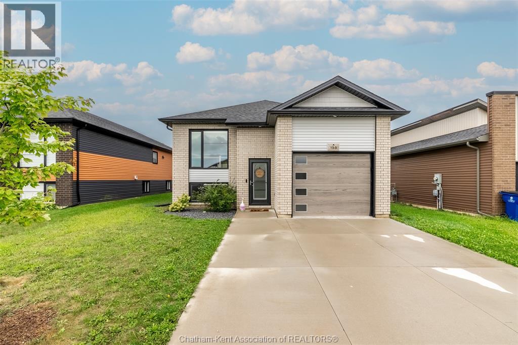 198 Moonstone Crescent, Chatham, Ontario  N7M 0S1 - Photo 2 - 26020991
