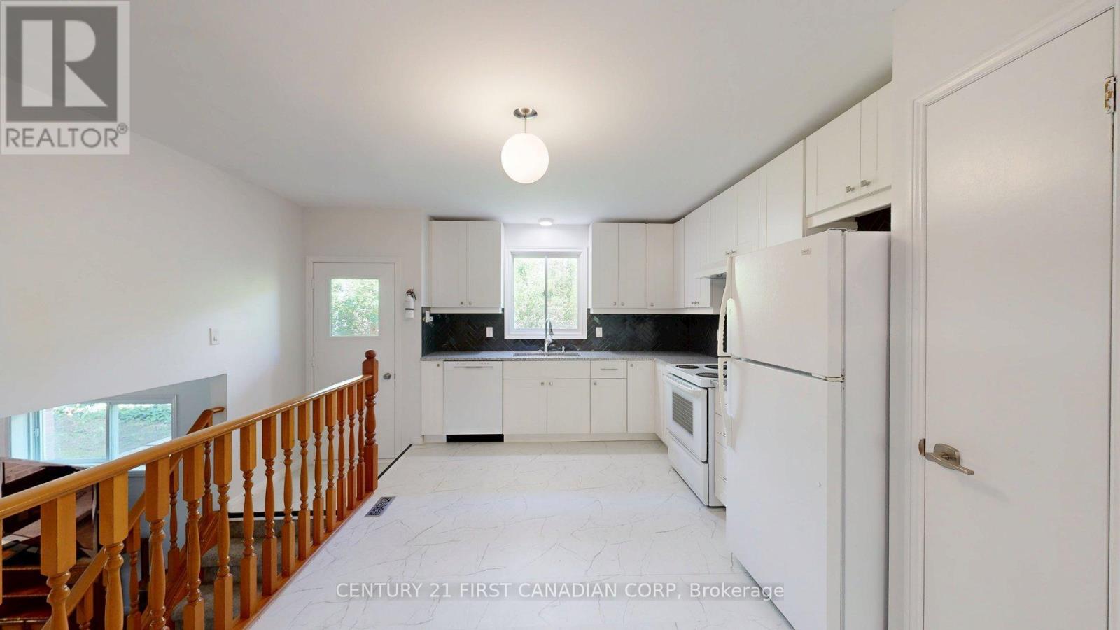 43 Walmer Gardens, London North, Ontario  N6G 4H5 - Photo 8 - X13216258