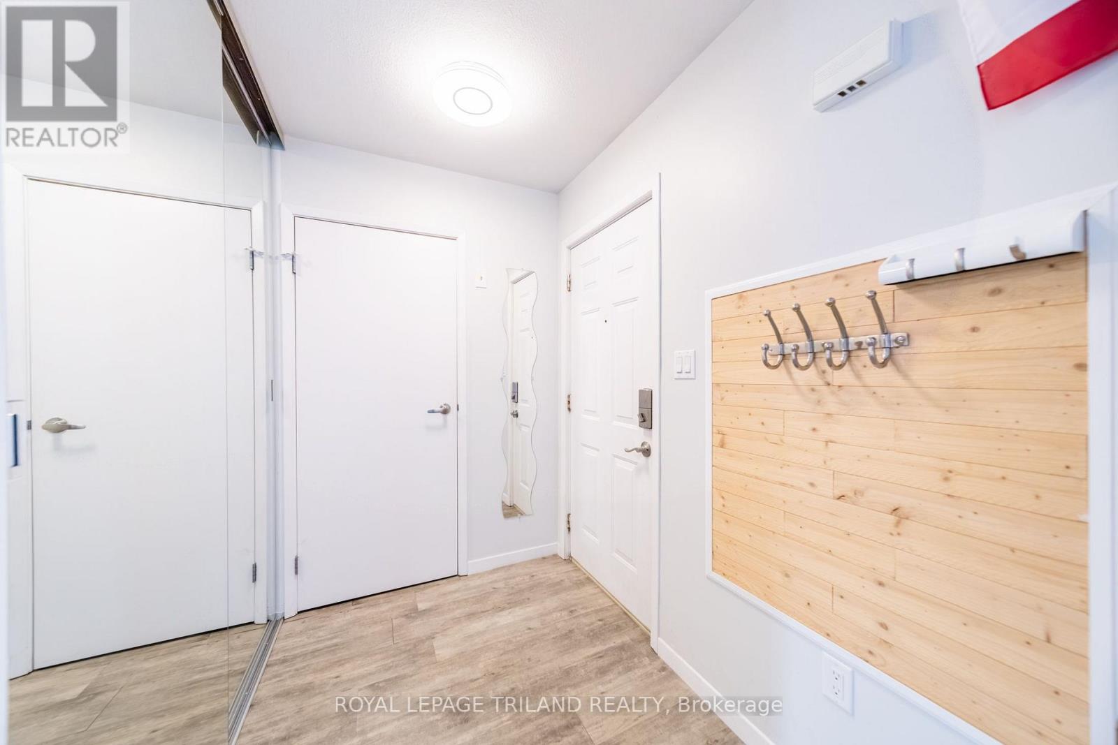 5 - 8 Oak Street, Lambton Shores, Ontario  N0M 1T0 - Photo 11 - X13756434