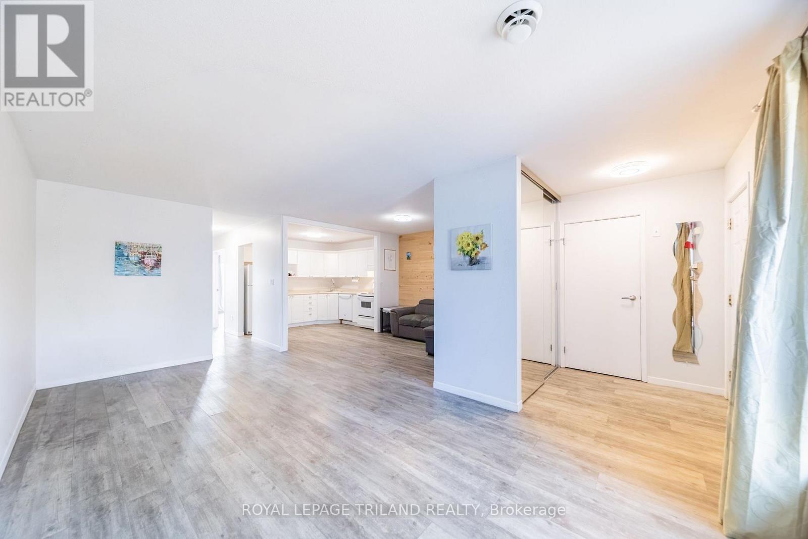 5 - 8 Oak Street, Lambton Shores, Ontario  N0M 1T0 - Photo 14 - X13756434