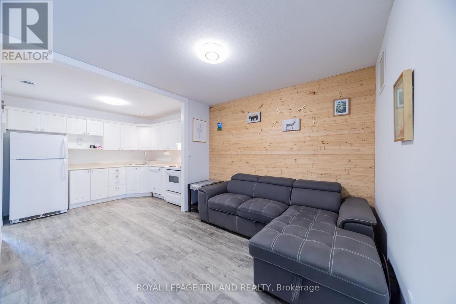 5 - 8 Oak Street, Lambton Shores, Ontario  N0M 1T0 - Photo 16 - X13756434