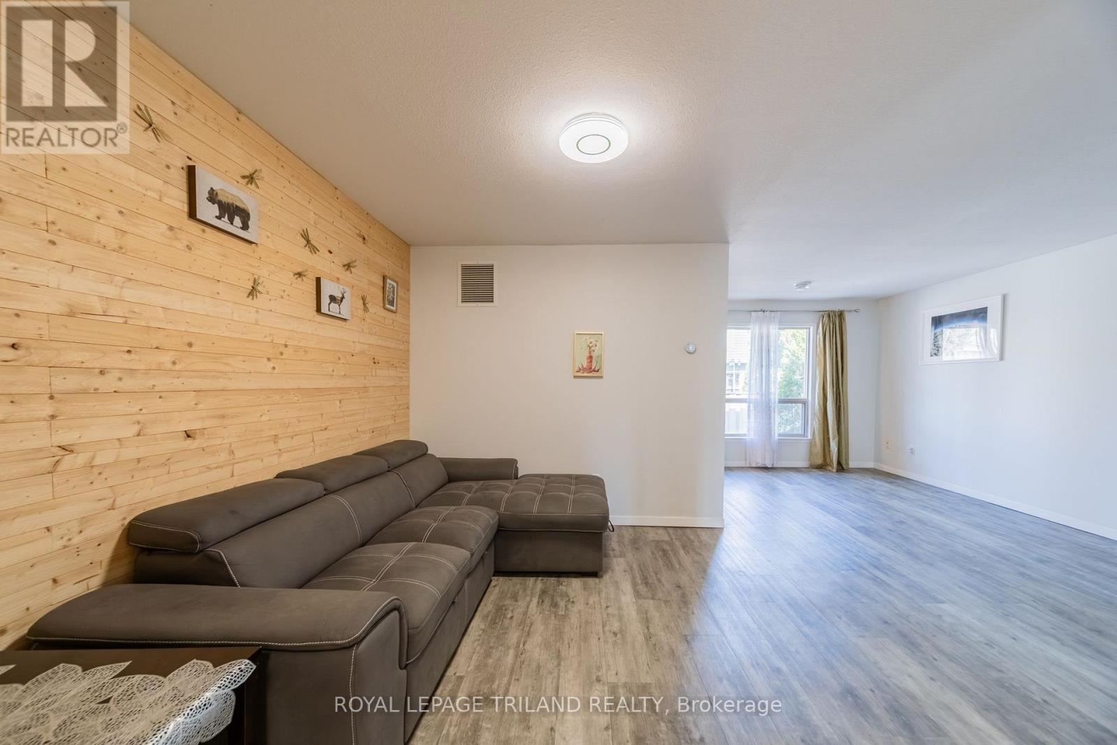5 - 8 Oak Street, Lambton Shores, Ontario  N0M 1T0 - Photo 17 - X13756434