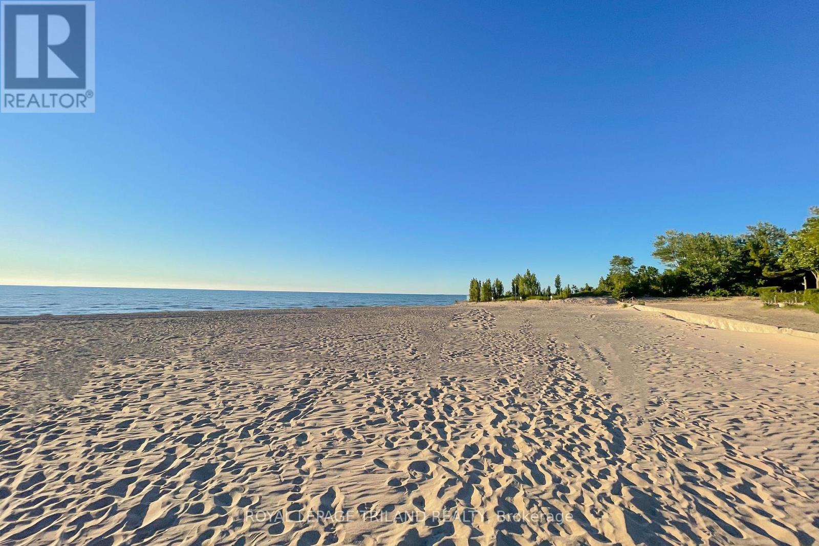 5 - 8 Oak Street, Lambton Shores, Ontario  N0M 1T0 - Photo 43 - X13756434