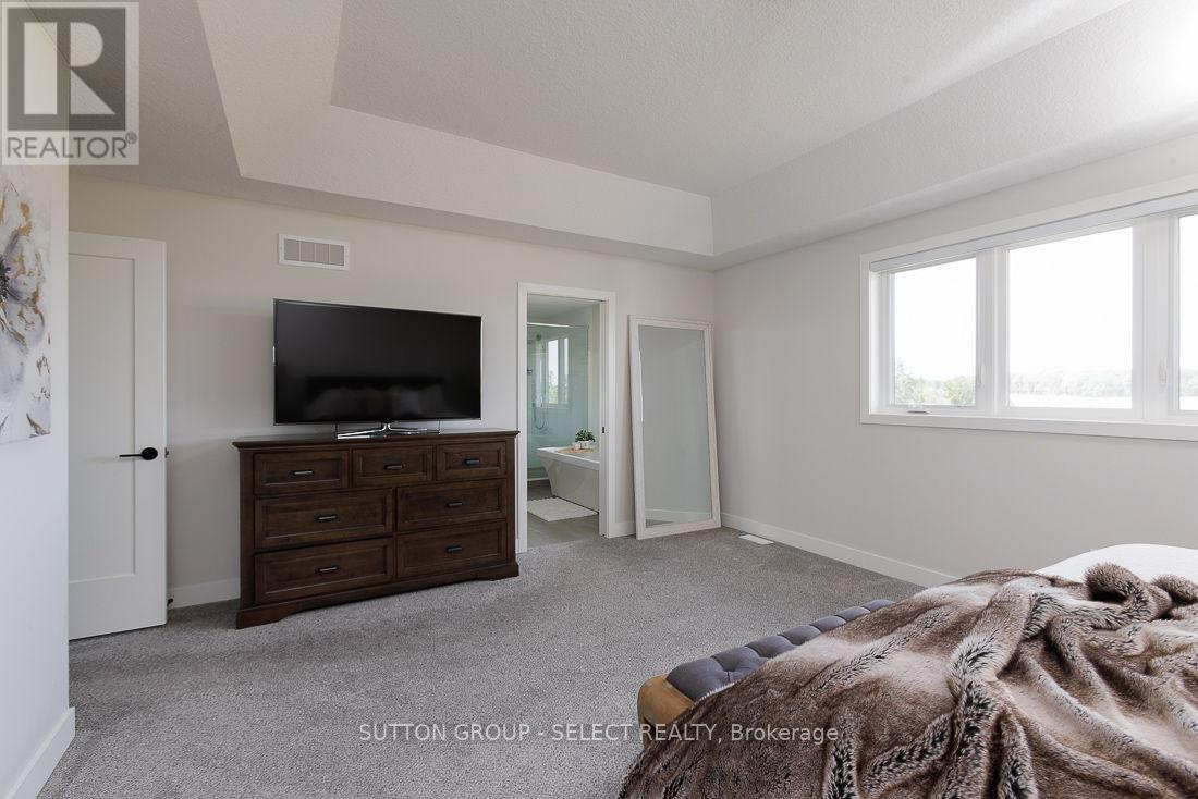 2538 Buroak Drive, London North, Ontario  N6G 3X7 - Photo 29 - X13756456
