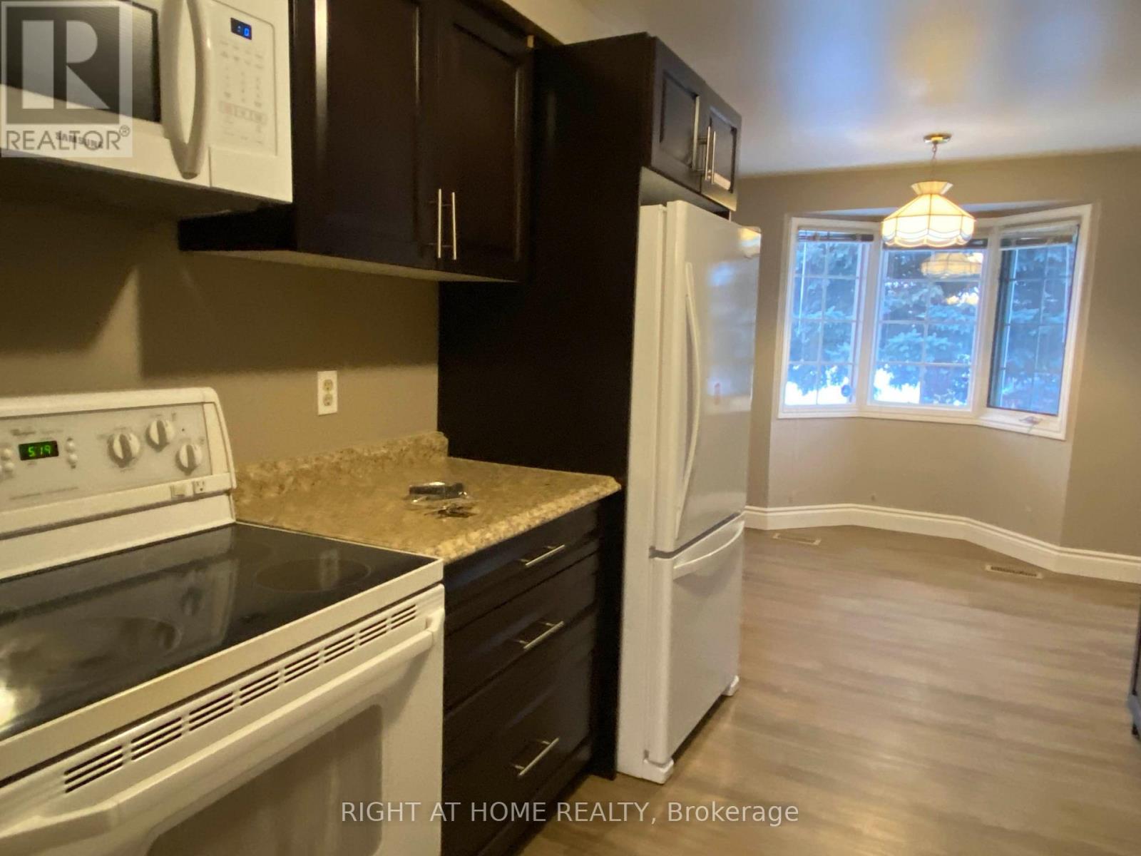 792 Homeview Road, London South, Ontario  N6C 5S6 - Photo 3 - X13756500