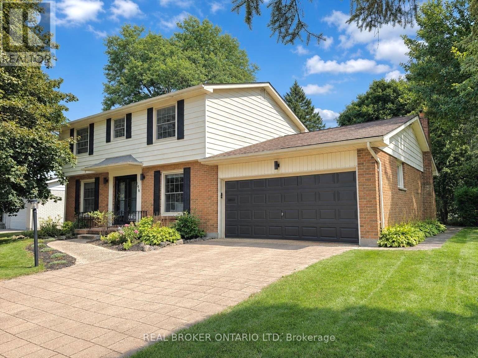 196 WYCHWOOD PARK, London North, Ontario