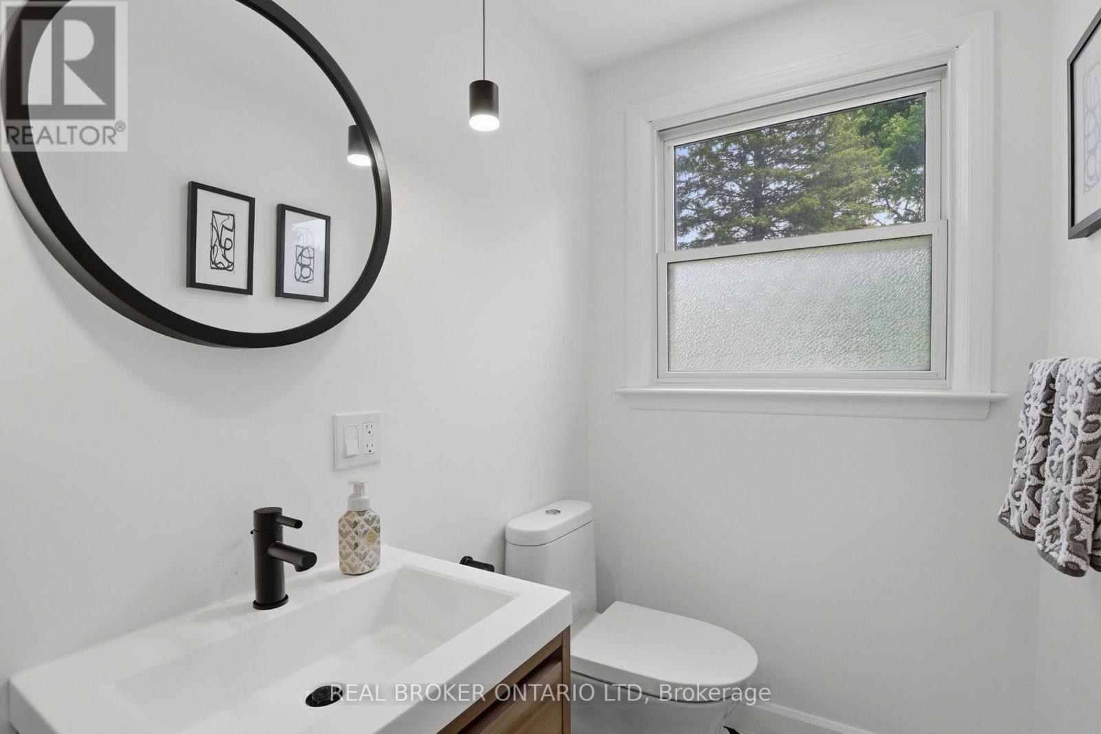 196 Wychwood Park, London North, Ontario  N6G 1R9 - Photo 12 - X13756514